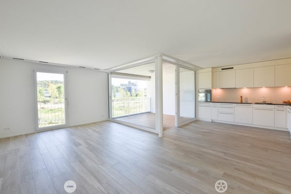 Moderne 5.5-Zimmerwohnung im beliebten Schüssparadies 4