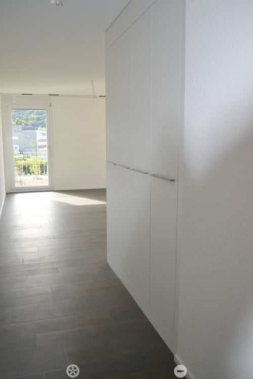 Moderne 2.5-Zimmerwohnung mit direkter Aussicht auf die Schüssinsel 7
