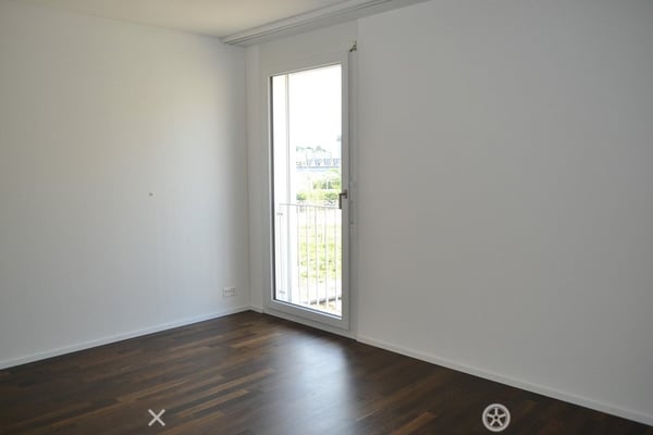 Moderne 2.5-Zimmerwohnung mit direkter Aussicht auf die Schüssinsel 6