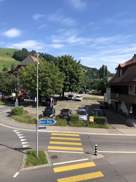 Aussenparkplatz in Wattenwil ab sofort zu vermieten 2
