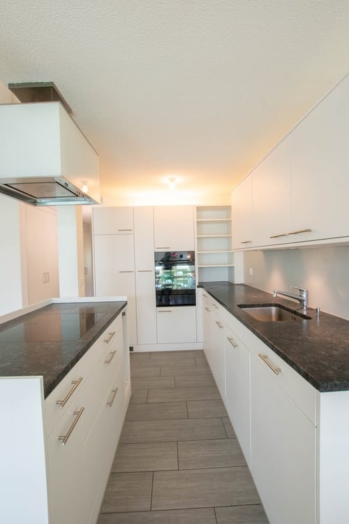 Schöne 2.5-Zimmer-Wohnung in Thun 3