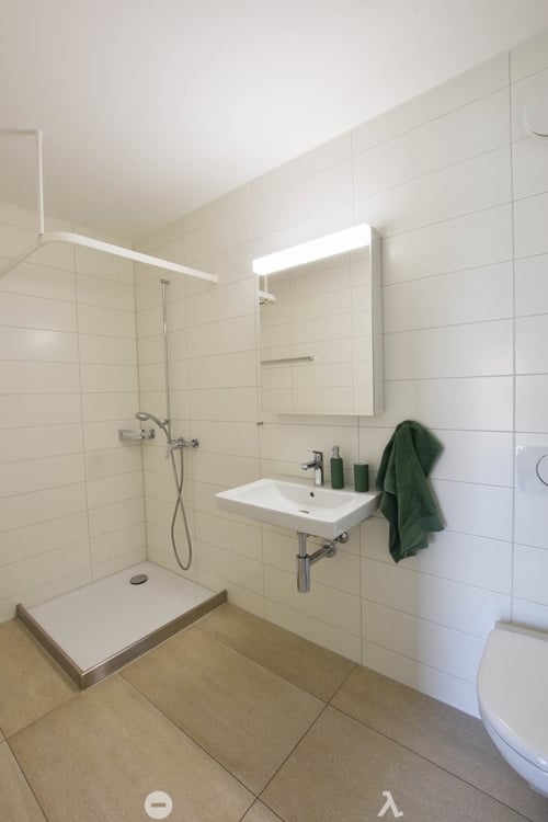 Moderne 3.5-Zimmerwohnung im Jardin du Paradis 5
