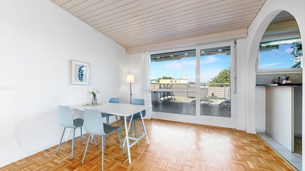 2.5-Zimmer-Attikawohnung mit grosser Terrasse und eigener Waschküche 5
