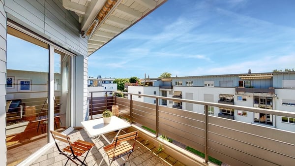 2.5-Zimmer-Attikawohnung mit grosser Terrasse und eigener Waschküche 2