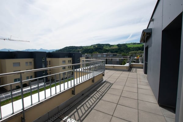 Grandiose Attika-Wohnung mit Sicht auf die Berge 10