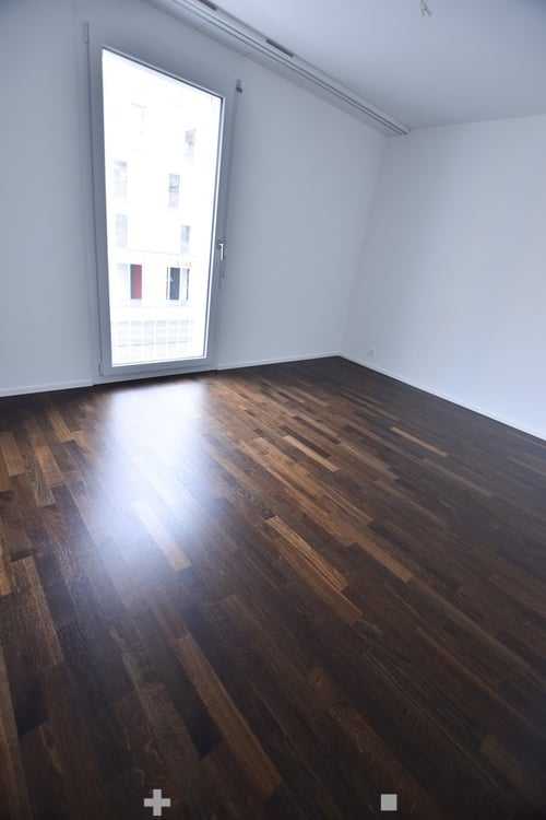 moderne 2.5-Zimmerwohnung im schönen Jardin du Paradis 7