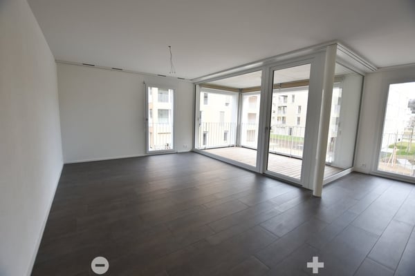 moderne 2.5-Zimmerwohnung im schönen Jardin du Paradis 5