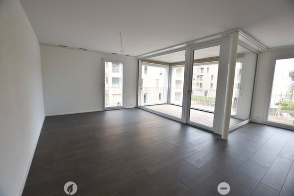 moderne 2.5-Zimmerwohnung im schönen Jardin du Paradis 5