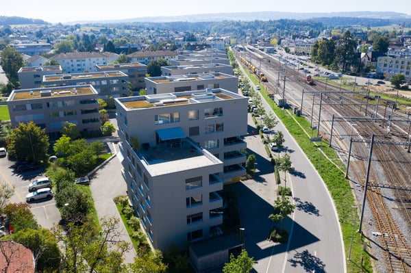 Motorradplätze in Einstellhalle zu vermieten 8