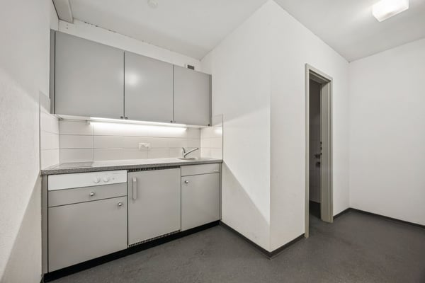 Mietfläche mit Charme, mitten in der Altstadt Schaffhausen, 1 Min. Gehdistanz zum Bahnhof 9