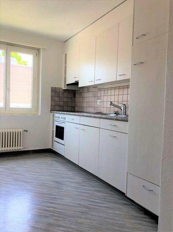 Gemütliche und grosszügige Wohnung an zentraler Lage 3