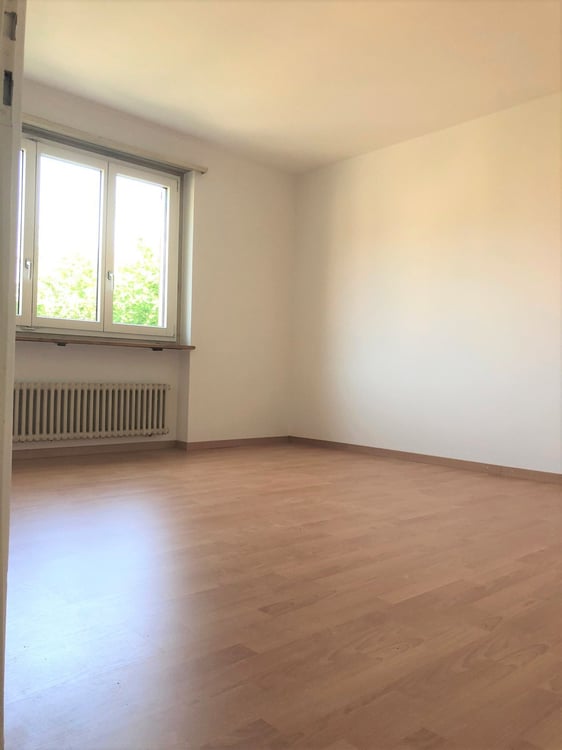 Gemütliche und grosszügige Wohnung an zentraler Lage 6