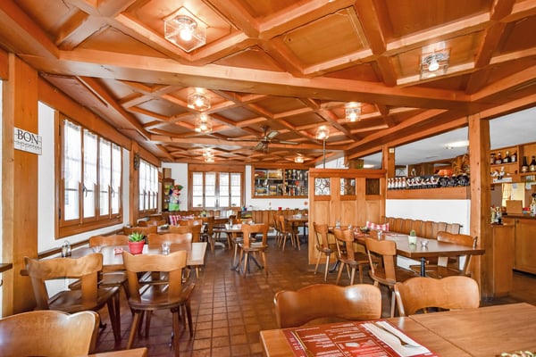 Wohn- und Gasthaus im Zentrum von Einsiedeln mit attraktiver Rendite 4