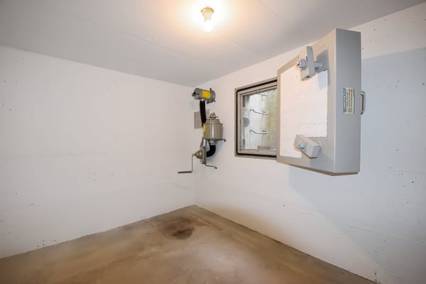 Saniertes 2.5-Zimmer-EFH an ruhiger und zentrumsnaher Lage für Wohnen/Arbeiten unter einem Dach 20