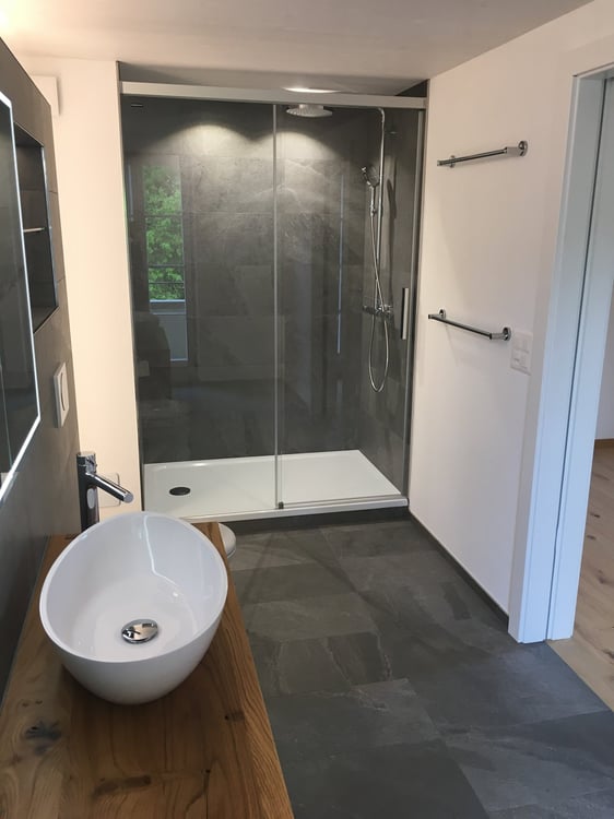 Charmante 2.5-Zimmer-Dachwohnung mit Balkon in Grosshöchstetten 6