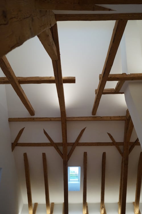 Charmante 2.5-Zimmer-Dachwohnung mit Balkon in Grosshöchstetten 9