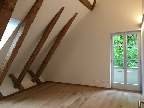 Charmante 2.5-Zimmer-Dachwohnung mit Balkon in Grosshöchstetten 11