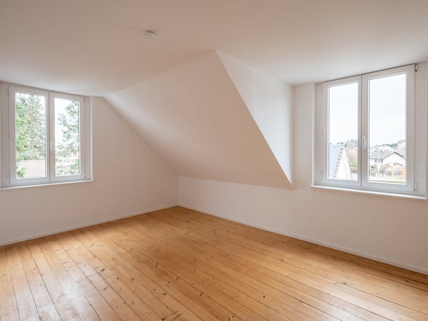 Einzigartig: Sanierte Altbau-Maisonette-Wohnung mit grosser Terrasse. 6