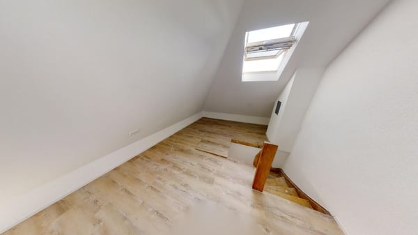 Sanierte Altbau-Dachgeschoss-Duplex Wohnung am Boulevard: 500m nach Konstanz, 700m zum Bahnhof 4