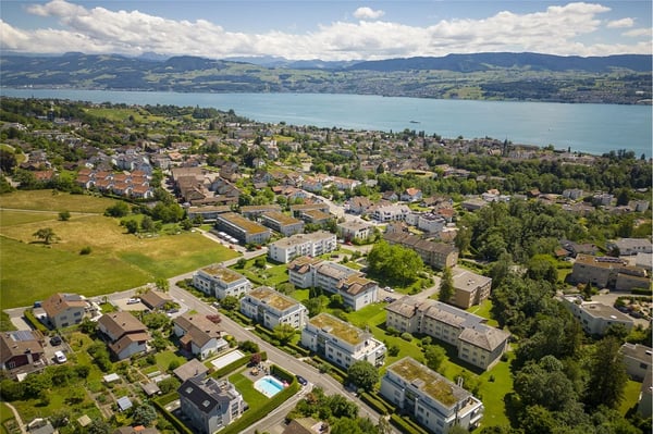 Exklusives Wohnen über dem Zürichsee: Neubau-Doppelhaus in Männedorf 3