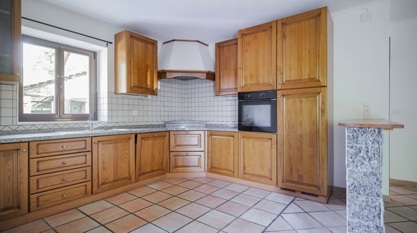 Condominio con 5 appartamenti e bella vista a Claro 3