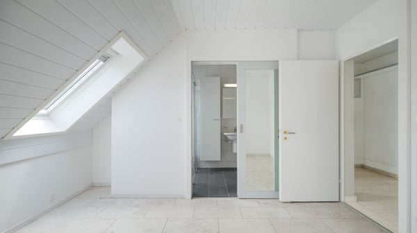 Charmante 1.5-Zimmer-Duplex-Attikawohnung in Oensingen 5