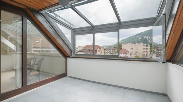 Charmante 1.5-Zimmer-Duplex-Attikawohnung in Oensingen 7