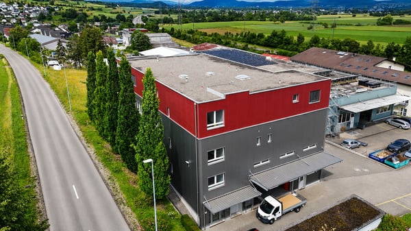 Modernes Industrie- und Gewerbeobjekt - Gut sichtbar von der Autobahn 2