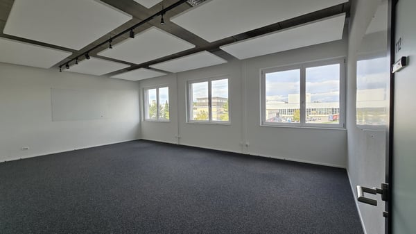 im 4.OG. sind noch 12 m² in attraktiver Lage mit Weitblick verfügbar. 4