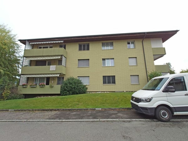 Gut unterhaltene, 3.5 Zimmer Gartenwohnung mit Charme 9