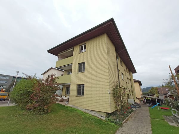 Gut unterhaltene, 3.5 Zimmer Gartenwohnung mit Charme 10