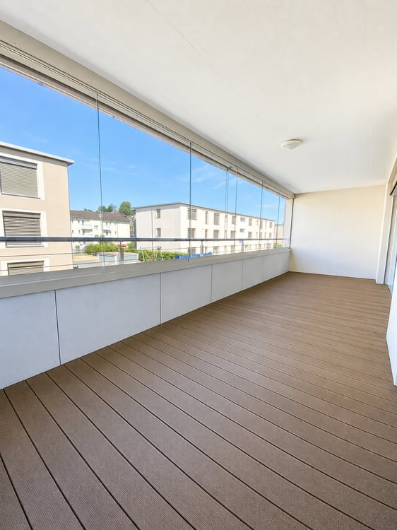 Luxuriöse Designwohnung im Schlösslipark mit grosszügigem Balkon 11