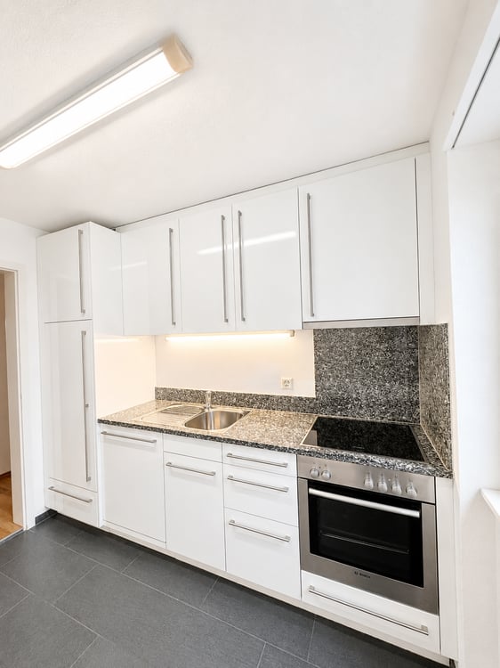 Helle 3-Zimmer-Wohnung mit Balkon und schöner Aussicht in Zofingen 4