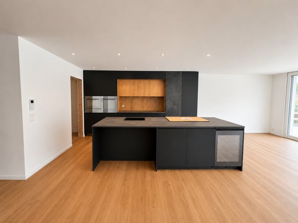 Wohnen der Extraklasse – exklusive 4.5-Zimmer-Terrassenwohnung am Buechenberg 3