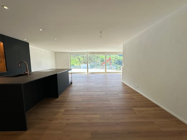 Wohnen der Extraklasse – exklusive 4.5-Zimmer-Terrassenwohnung am Buechenberg 6