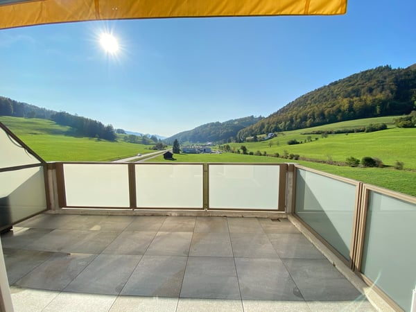 Grosszügige 4.5-Zimmer-Dachwohnung mit Aussicht in Holderbank 12