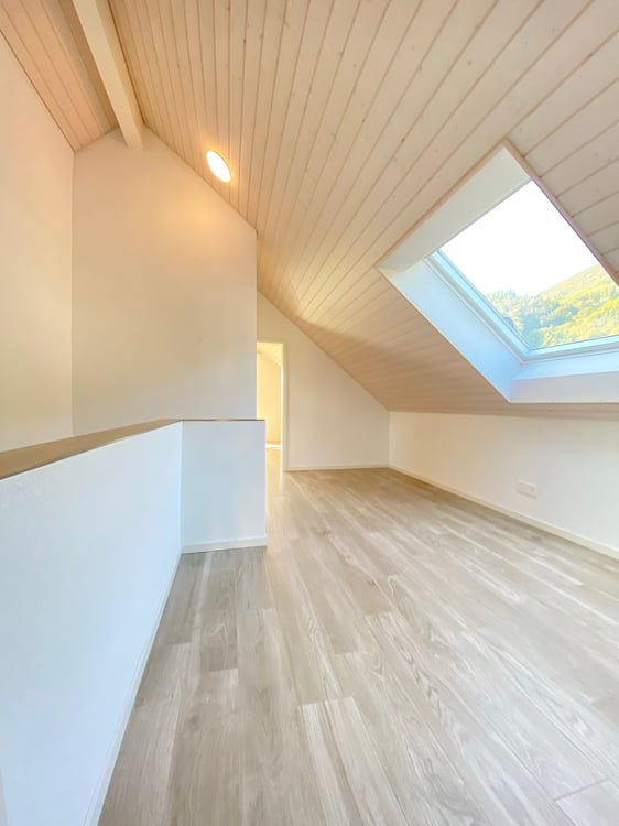 Grosszügige 4.5-Zimmer-Dachwohnung mit Aussicht in Holderbank 6