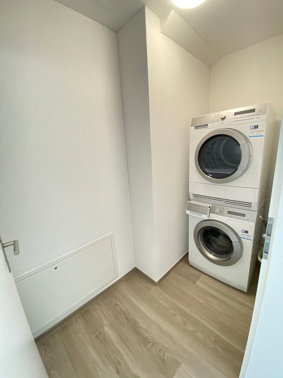 Grosszügige 4.5-Zimmer-Dachwohnung mit Aussicht in Holderbank 11