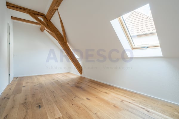 Dachwohnung mit Charme! 4