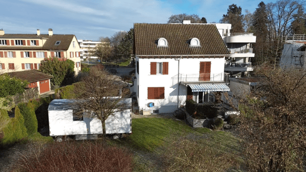 1.5-Zimmer-Einfamilienhaus: Natur trifft Zentrum 2