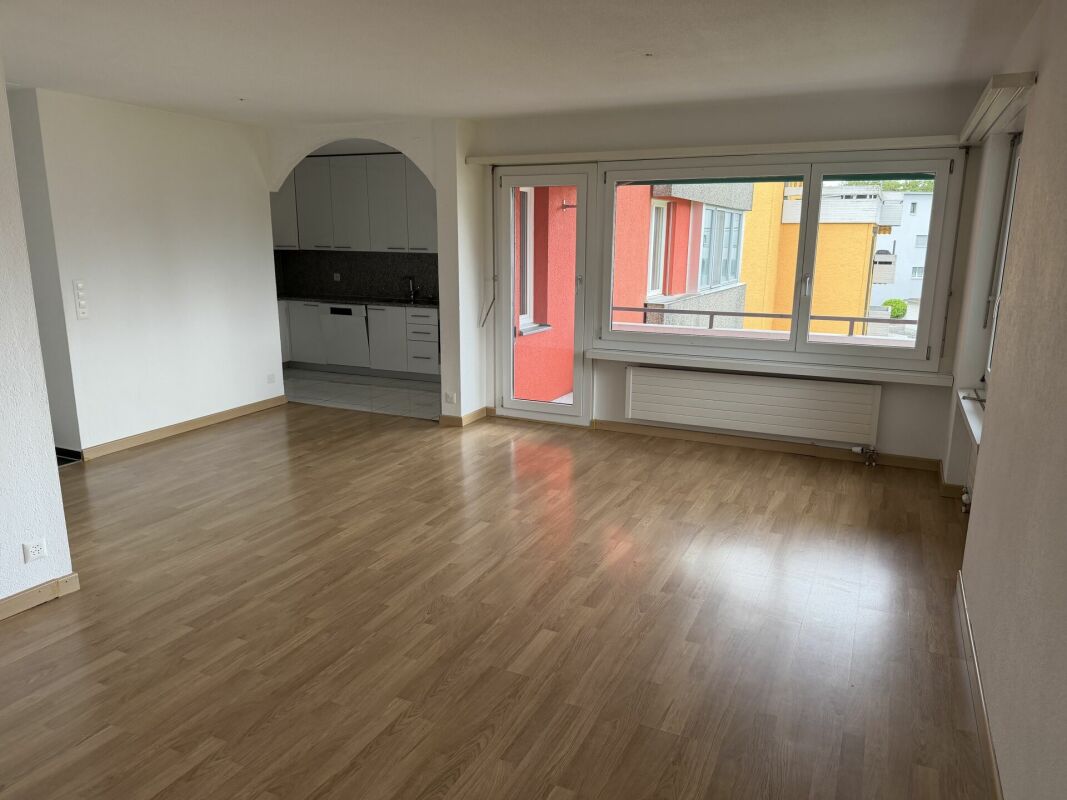Spacious 4.5 room apartment in the 