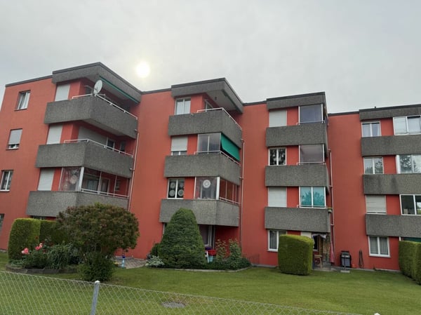 Grosszügige 4.5 Zimmer-Wohnung, im Quartier