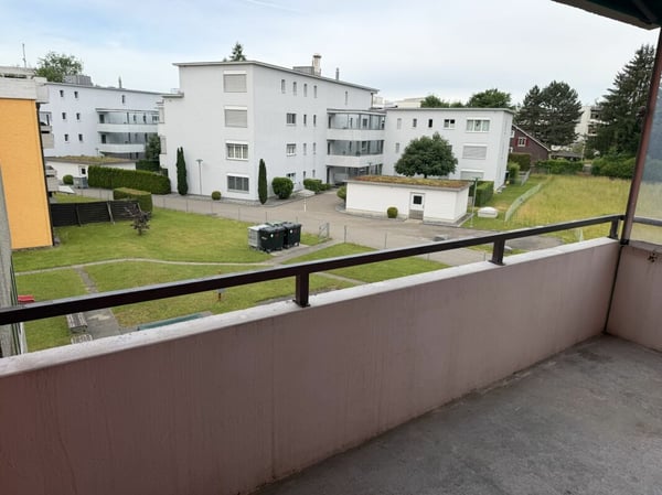 Grosszügige 4.5 Zimmer-Wohnung, im Quartier