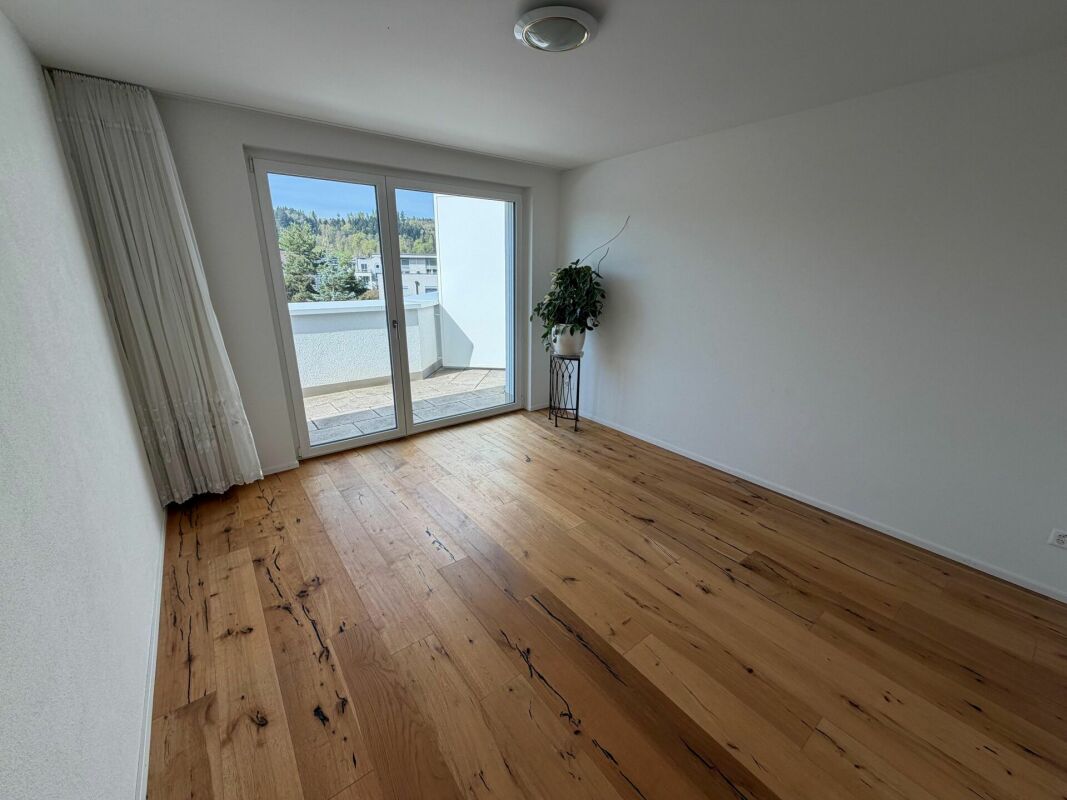 Grosszügige, moderne 4.5 Zimmer Attikawohnung