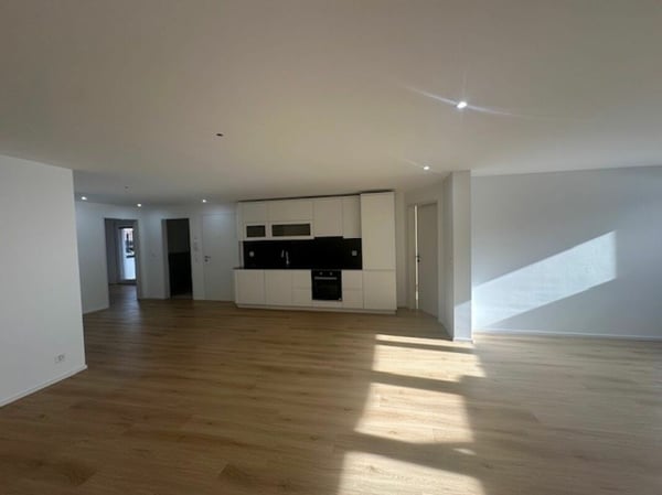 Flexible, moderne Geschäftsräumlichkeiten, Neubau 1