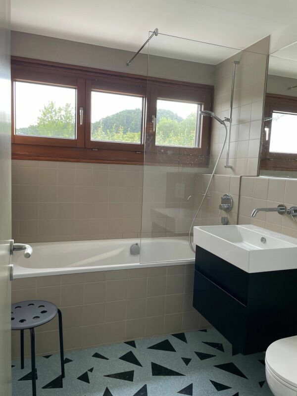 Saniertes 6.5 Doppel-Einfamilienhaus, Bronschhofen, Gemeinde Wil SG
