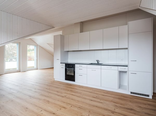ERSTVERMIETUNG, EINZIGARTIGE UND TRENDIGE DACHWOHNUNG MIT LOFTCHARAKTER! 2