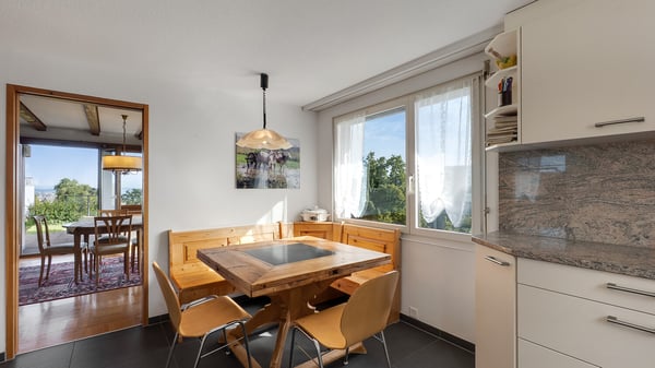 Freistehendes 5.5 Zimmer Einfamilienhaus mit grossem Garten, Seesicht 4