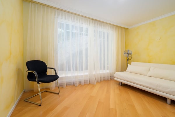 Elegante 1.5 locali con vista mozzafiato e accesso diretto al lago 10