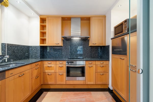 Elegante 1.5 locali con vista mozzafiato e accesso diretto al lago 7